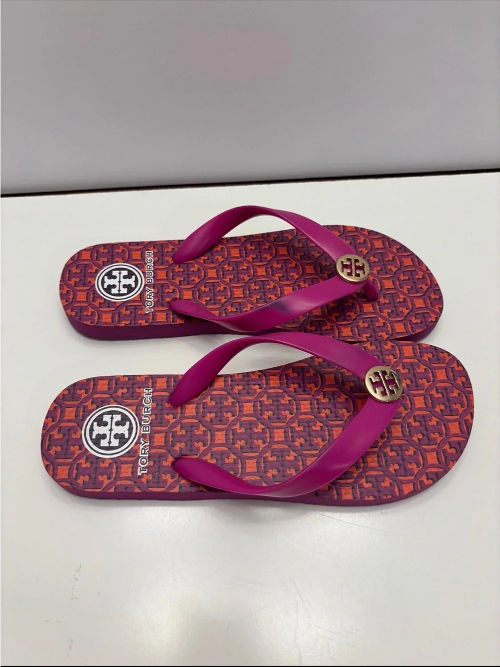 Tory Burch Thandie flip-flop sandals women’s size 5